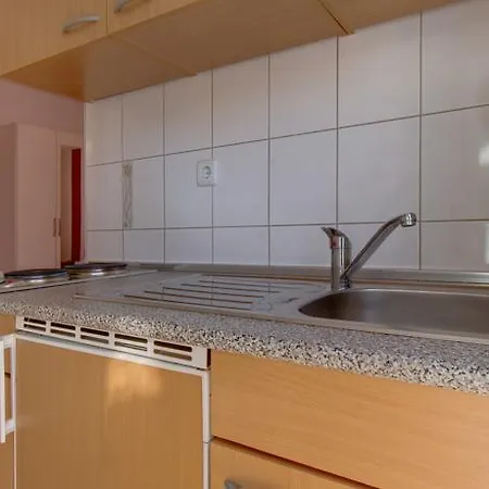 Nikolina Apartman *