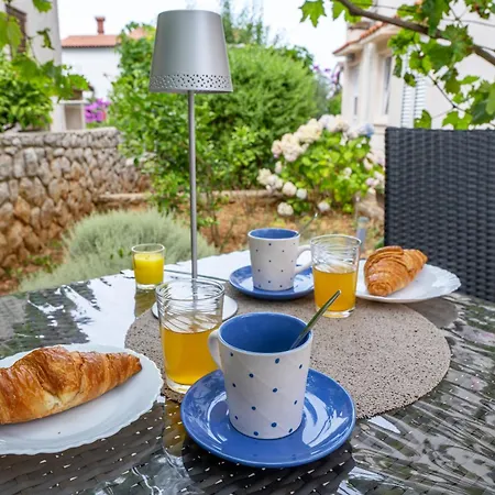Nikolina Apartman Mali Lošinj