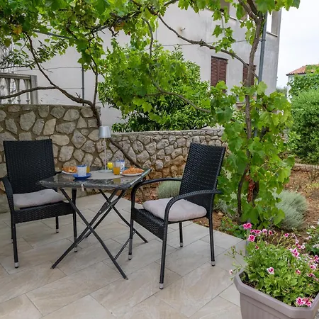 Nikolina Apartman Mali Lošinj