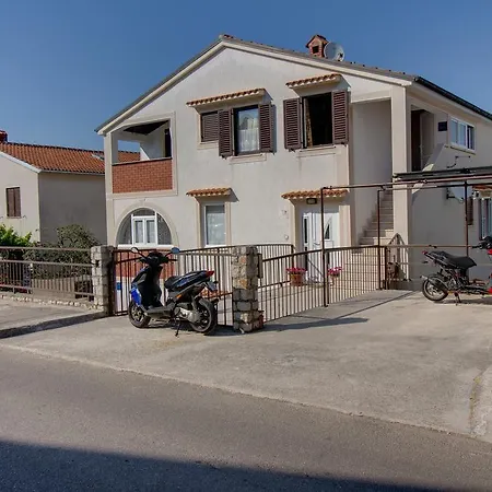 Nikolina Apartman