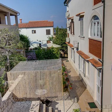 Apartment Nikolina Mali Losinj
